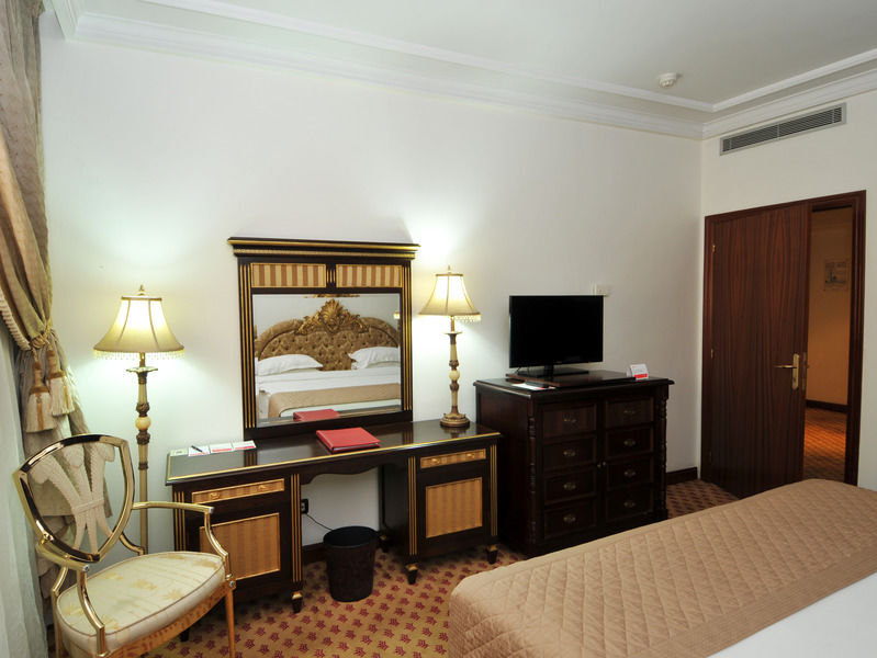 Ramada By Wyndham Fes Hotell Eksteriør bilde