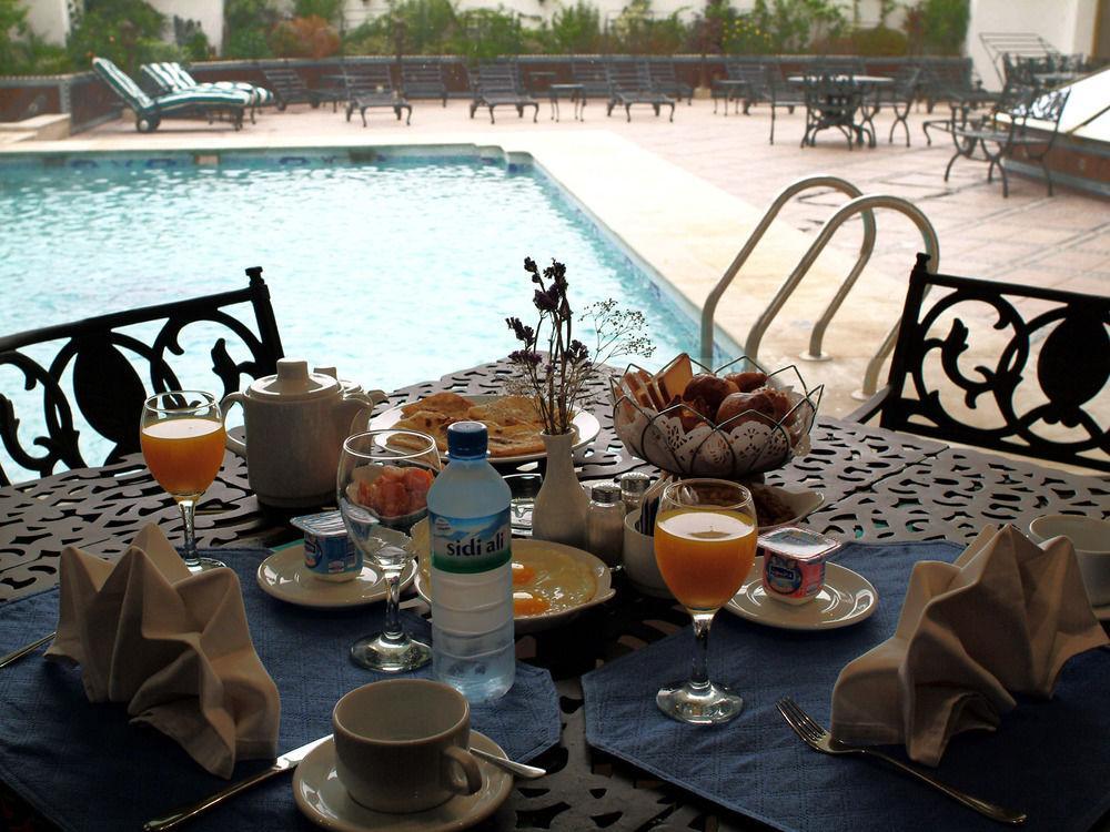 Ramada By Wyndham Fes Hotell Eksteriør bilde
