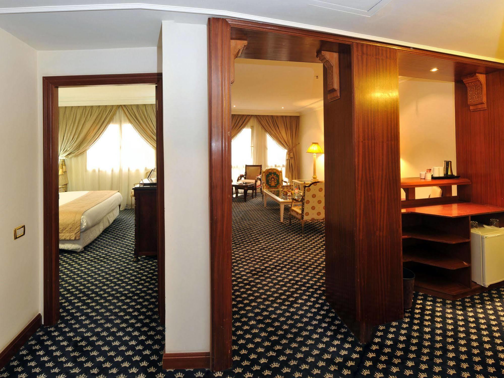 Ramada By Wyndham Fes Hotell Eksteriør bilde