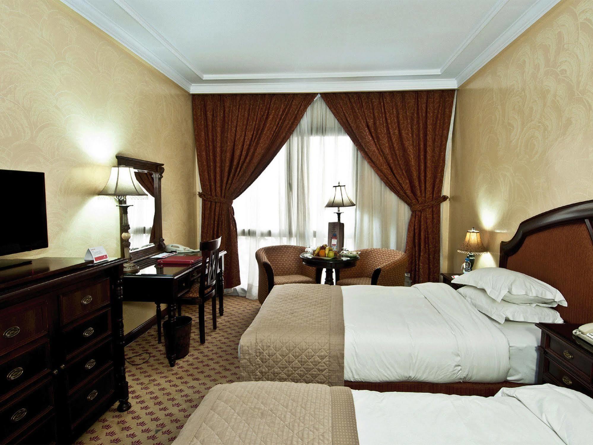 Ramada By Wyndham Fes Hotell Eksteriør bilde